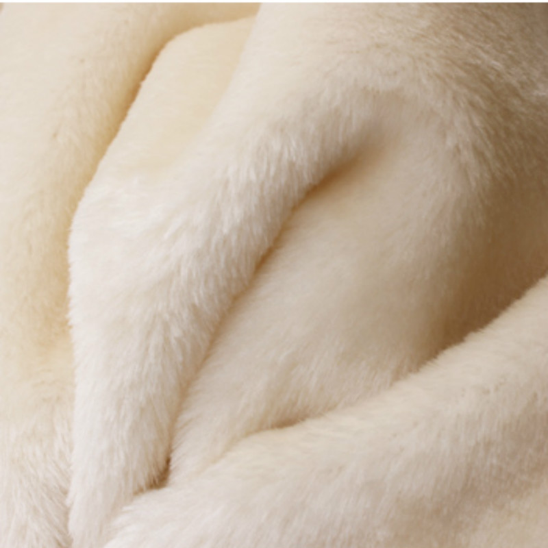 Short Pile White Fur Fabric