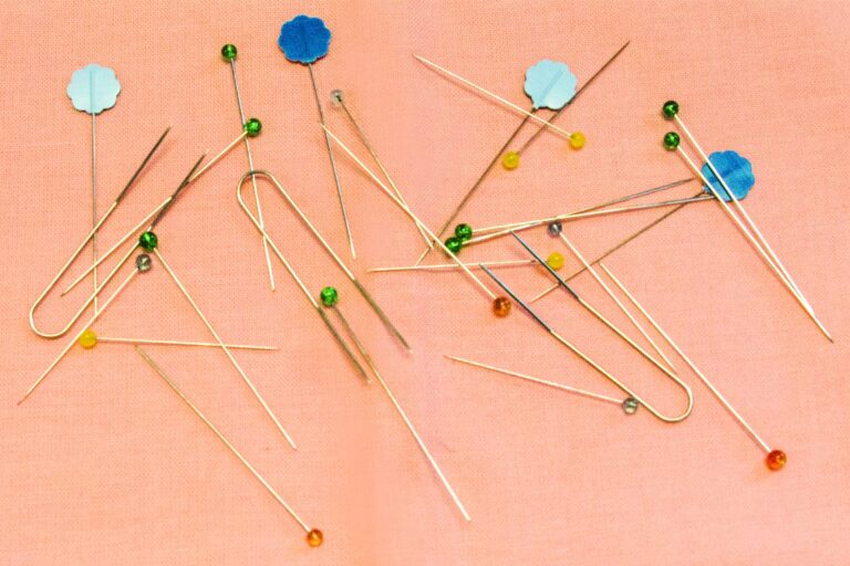 Complete Guide to Sewing Pins: Straight Pins & T-Pins for Every Project